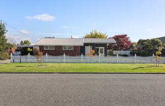 27 Adams Lane, Springlands