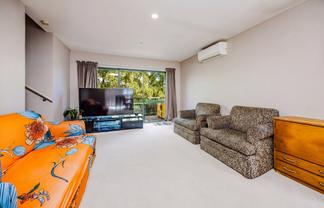 101 Malaspina Place, Papatoetoe
