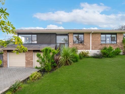 1 Lexington Drive, Botany Downs