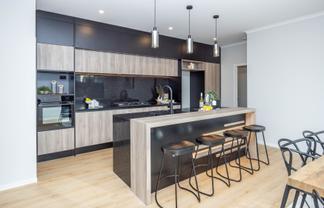 21 Halley Drive, Chartwell