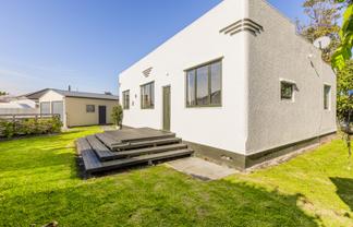 907A Lyell Street, Akina