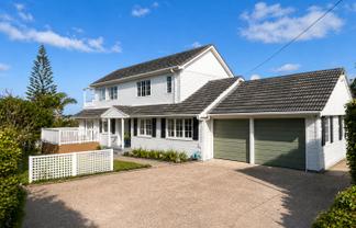 355 East Coast Road, Mairangi Bay