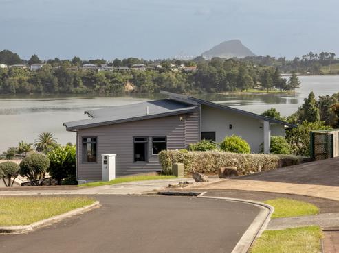36 Downing Place, Welcome Bay