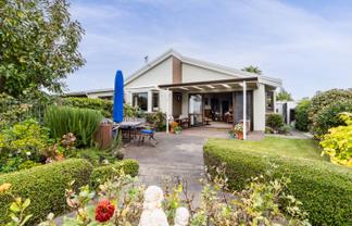 10 Hetley Crescent, Taradale