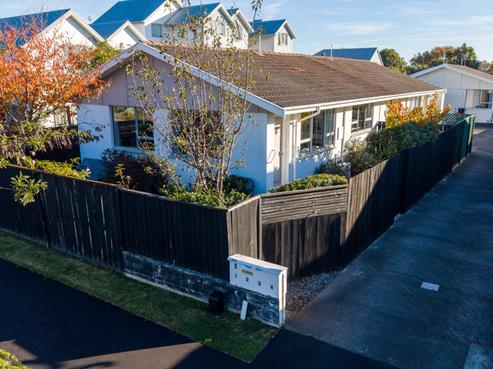 1/5 Braddon Street, Addington
