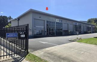 Industrial unit plus additional office in Tauriko