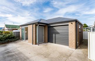 2D Forfar Street, Mosgiel