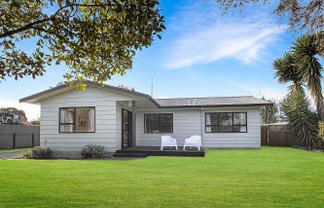 1 Perry Crescent, Greenmeadows