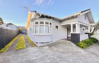 Versatile Remuera Villa