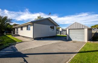 4A Chaucer Street, Rolleston