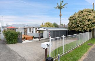 216A Sturges Road, Henderson