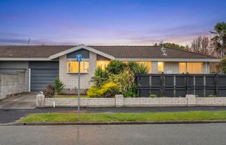 1/18 Sawtell Place, Northcote