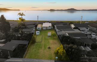 2 Kawakawa Bay Coast Road, Kawakawa Bay