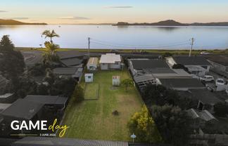 2 Kawakawa Bay Coast Road, Kawakawa Bay