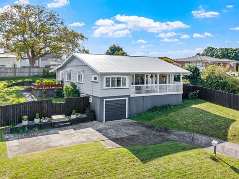 18 Penton Road, Stanmore Bay