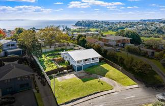 18 Penton Road, Stanmore Bay