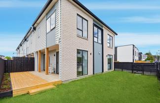 27A Von Sturmer Street, Mangere East