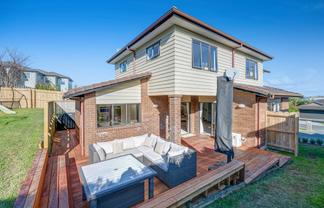 5 Barnacle Rise, Red Beach
