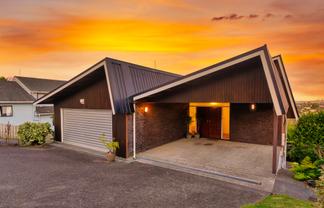 113 Sunset Road, Totara Vale, Totara Vale