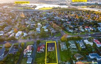 113 Sunset Road, Totara Vale, Totara Vale