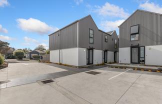 1/32 Frederick Street, Waltham