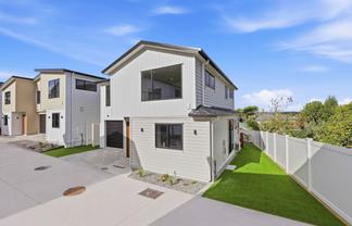 21 & 23 Putini Road, Mangere Bridge
