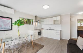 1/23b Hillsborough Road, Hillsborough