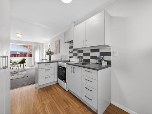 2/33 Eastling Street, Bishopdale
