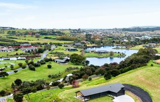 10 Lakeview Lane, Mangawhai