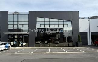 Refurbished & Ready | 590m² Penrose Unit