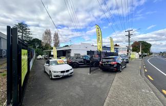 Showroom, Workshop & Yard, High Exposure Location