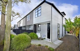 8/68 Barbour Street, Waltham