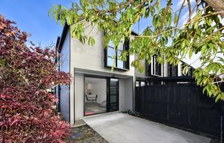 8/68 Barbour Street, Waltham