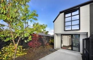 8/68 Barbour Street, Waltham