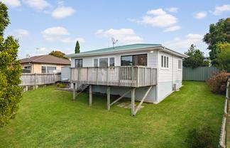 2/231 Birkdale Road, Birkdale