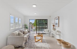 2/231 Birkdale Road, Birkdale