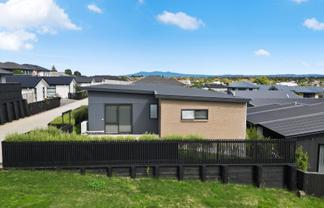 6/3 North Ridge Drive, Rototuna