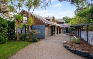 9 The Knoll, Greenhithe