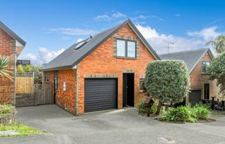 5/37 Fields Parade, Oteha