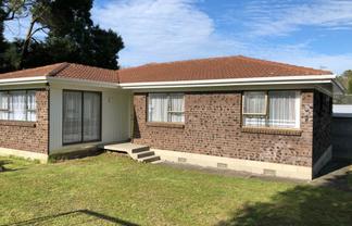 2 Redcrest Avenue, Papakura