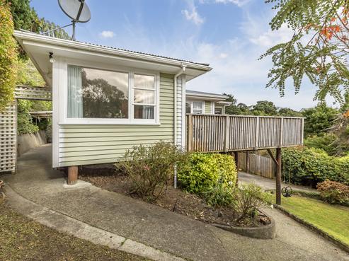 44 Acheron Road, Mana