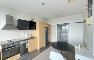 804/17 Putney Way, Manukau