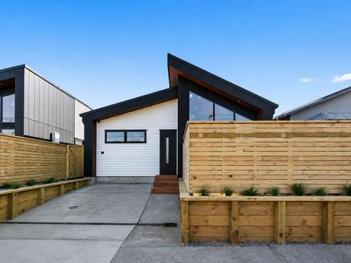 5 Palm Avenue, Lyall Bay