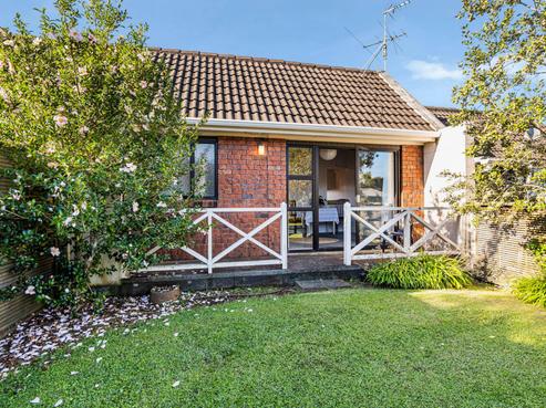 10 Fantail Court, Orewa