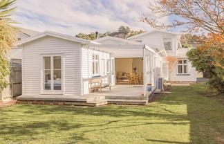 44 Celia Street, Redcliffs