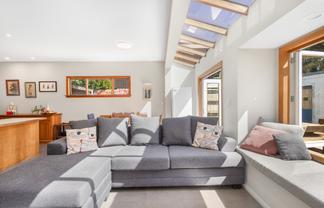 89 Office Road, Merivale