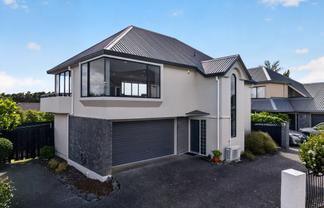 1/6 Calluna Crescent, Totara Heights