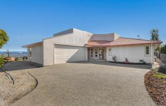 50 Hoult Crescent, Monaco