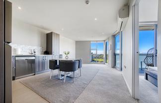 605/1 Rose Garden Lane, Albany