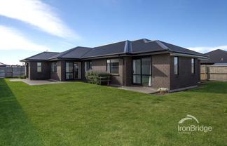 50 Whitehorn Drive, Lincoln